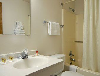 Super 8 By Wyndham ראסלוויל מראה חיצוני תמונה